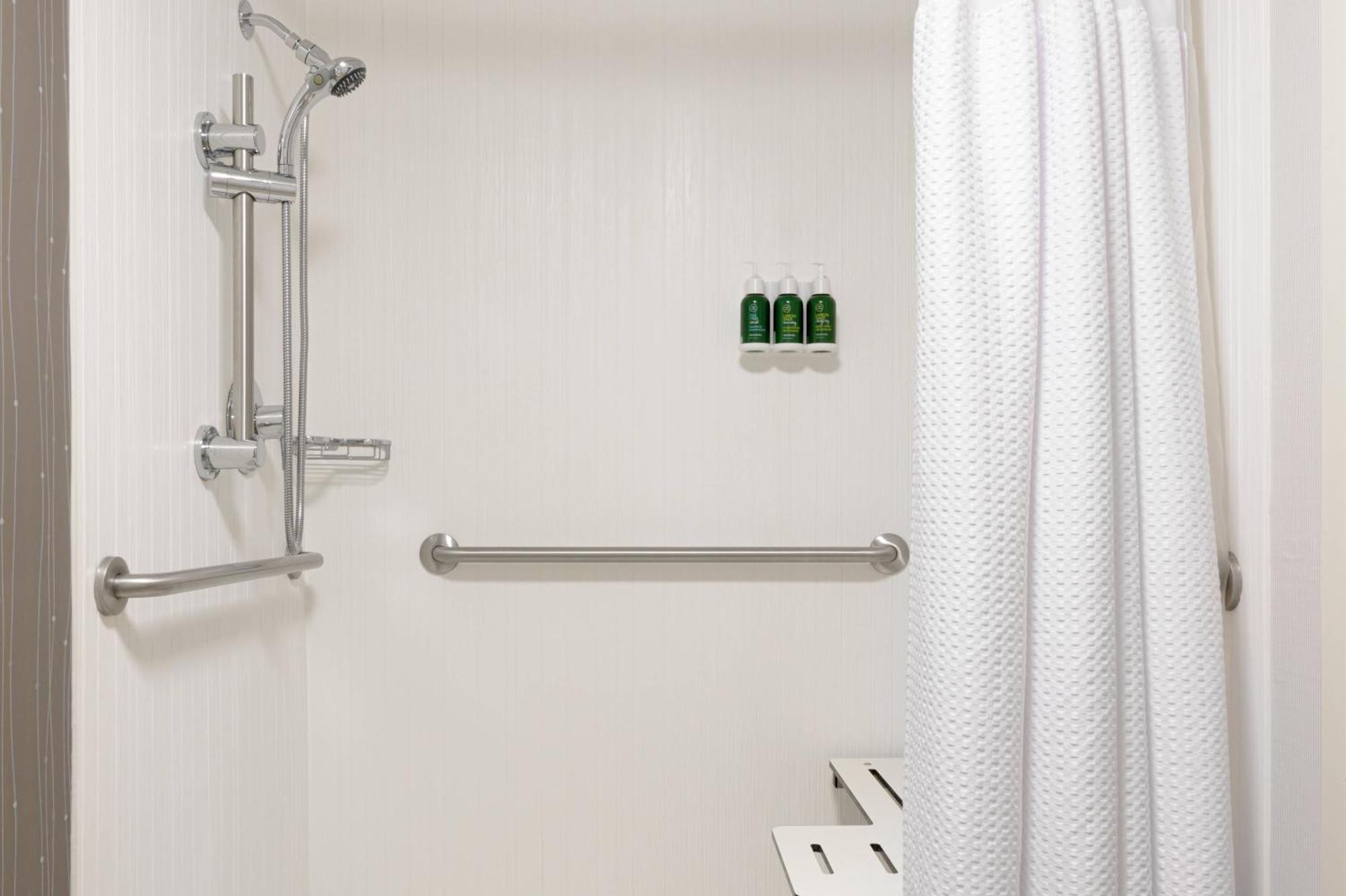 Courtyard By Marriott 3*