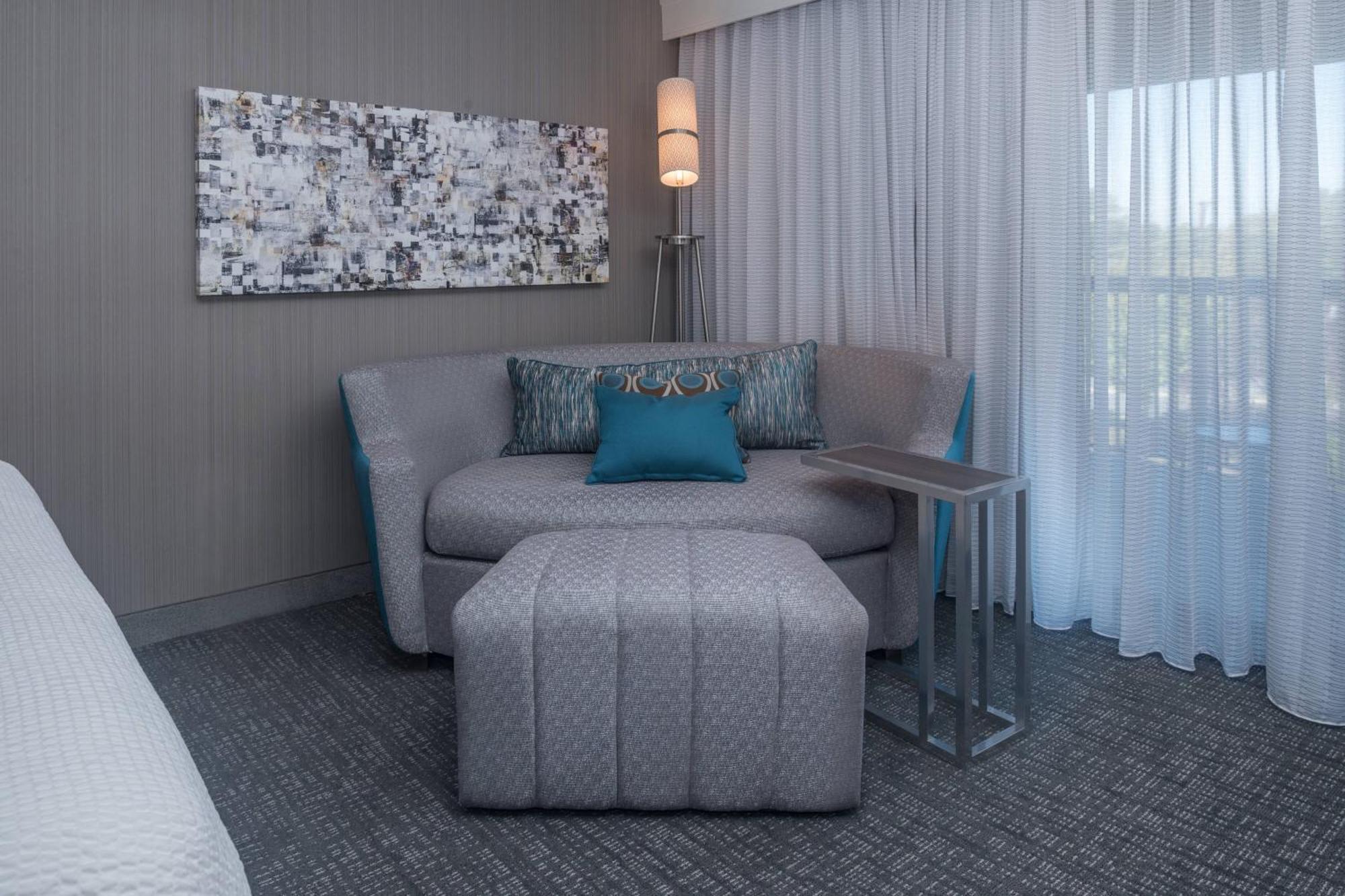 Courtyard By Marriott