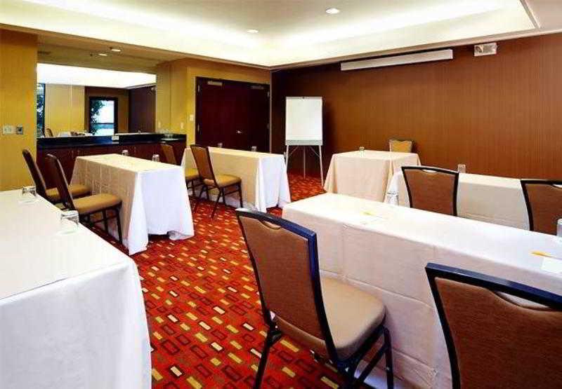 Hotel Courtyard By Marriott 3*