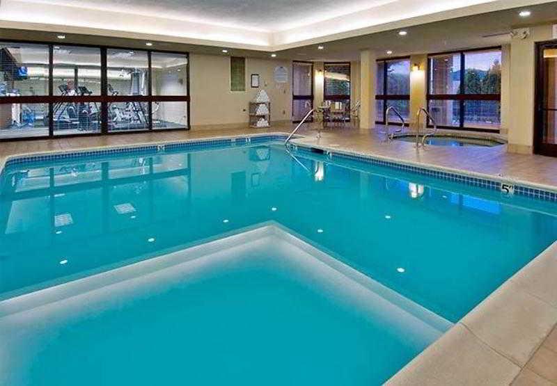 Courtyard By Marriott Hotel 3*